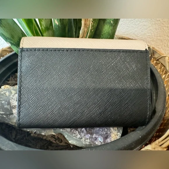 Kate Spade ♠️ laurel Way Christine Small Wallet Warm Beige/Black - Picture 3 of 9